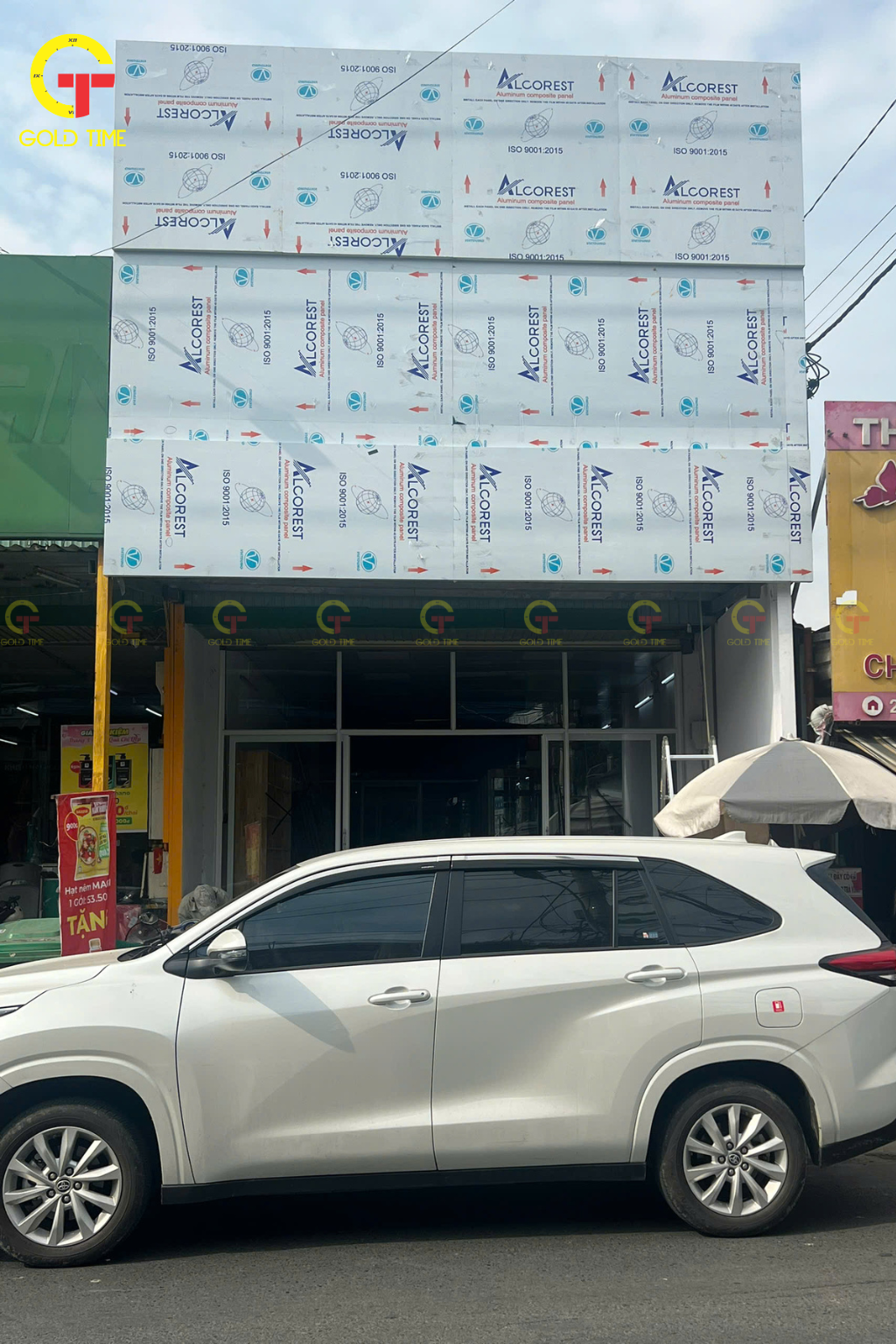 thi công bảng hiệu bệnh viện thú y DC VET tại TP.HCM